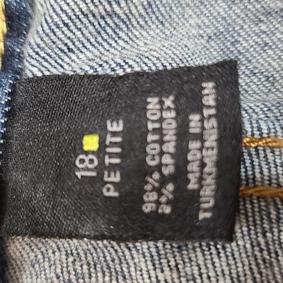 Lane Bryant Simply Straight Womens Jeans Stretch Darker Wash Sz 18 Petite EUC - Picture 8 of 8